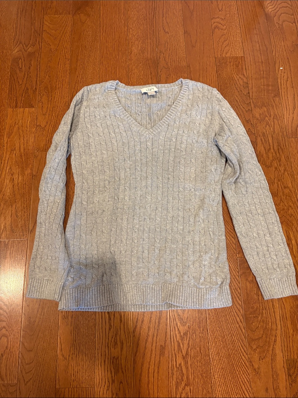 LOFT Light Gray Cable Knit V-Neck Sweater - Women